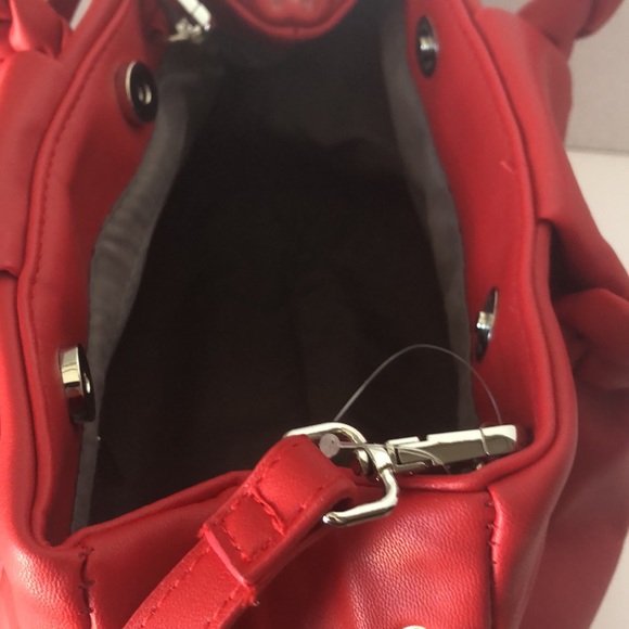 NWT Gorgeous Red Faux Leather - Picture 6 of 7